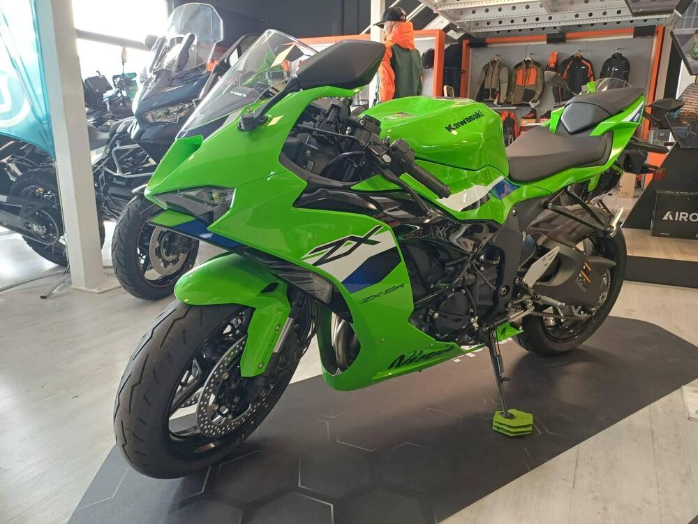 Kawasaki Ninja 636 ZX-6R (2024 - 26) (2)