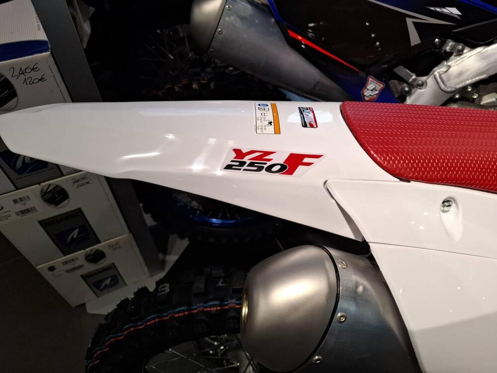 Yamaha YZ 250 F 70th Anniversary Edition (2026) (2)