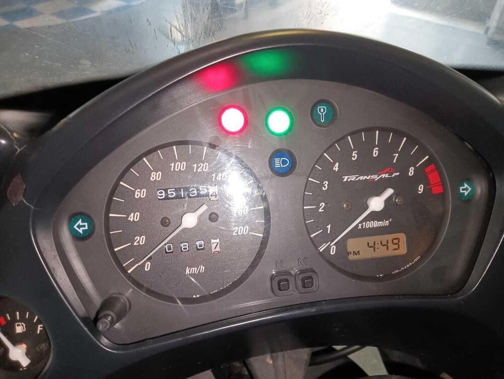 Honda Transalp XL 650V (2000 - 04) (2)