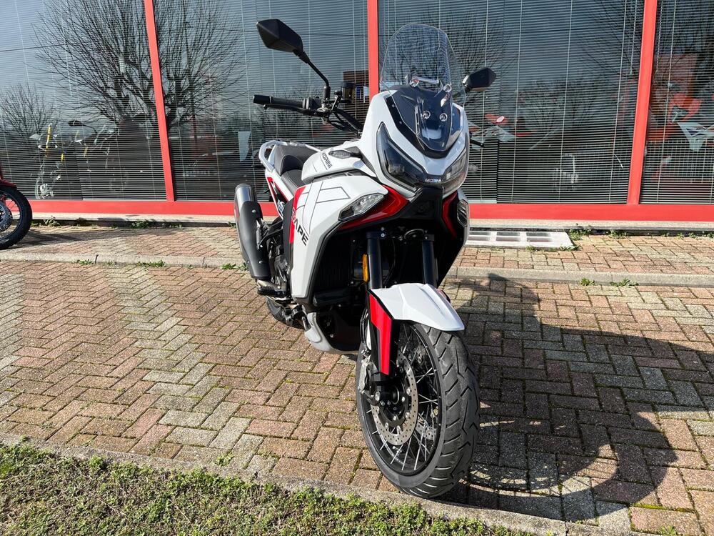 Moto Morini X-Cape 1200 (2026) (4)