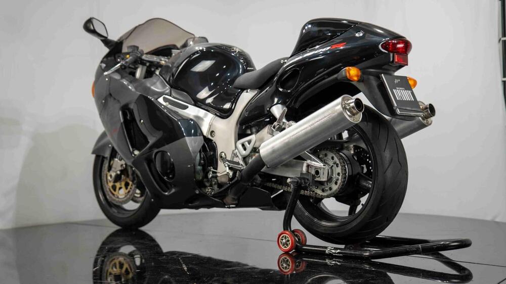 Suzuki GSX 1300 R Hayabusa (1999 - 06) (9)