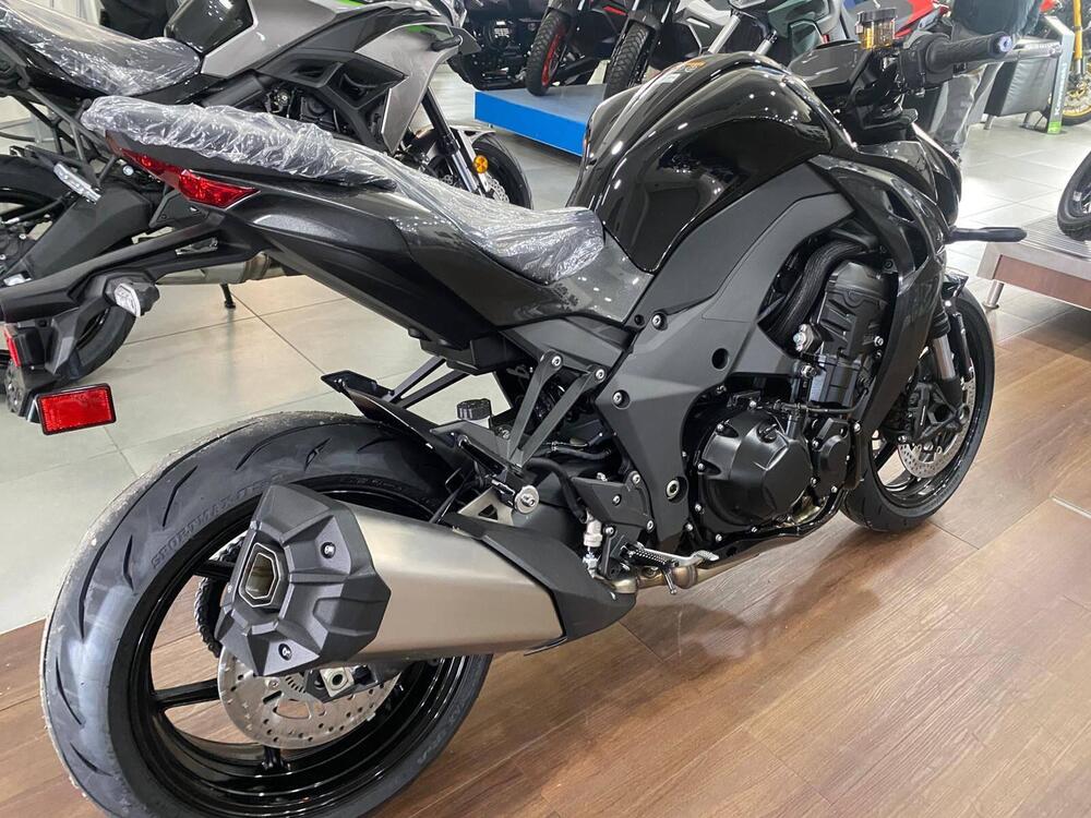 Kawasaki Z 1100 (2026) (4)