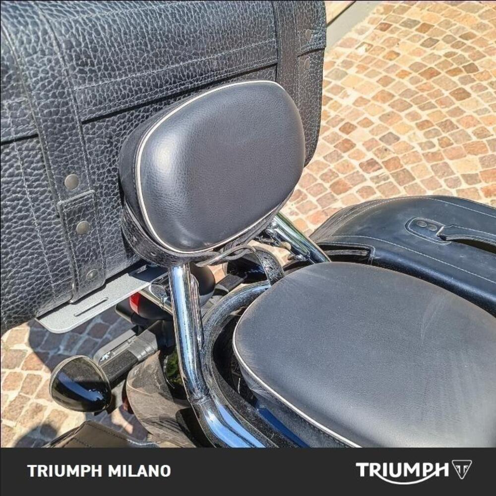 Triumph Bonneville Speedmaster 1200 Chrome Edition (2023) (3)