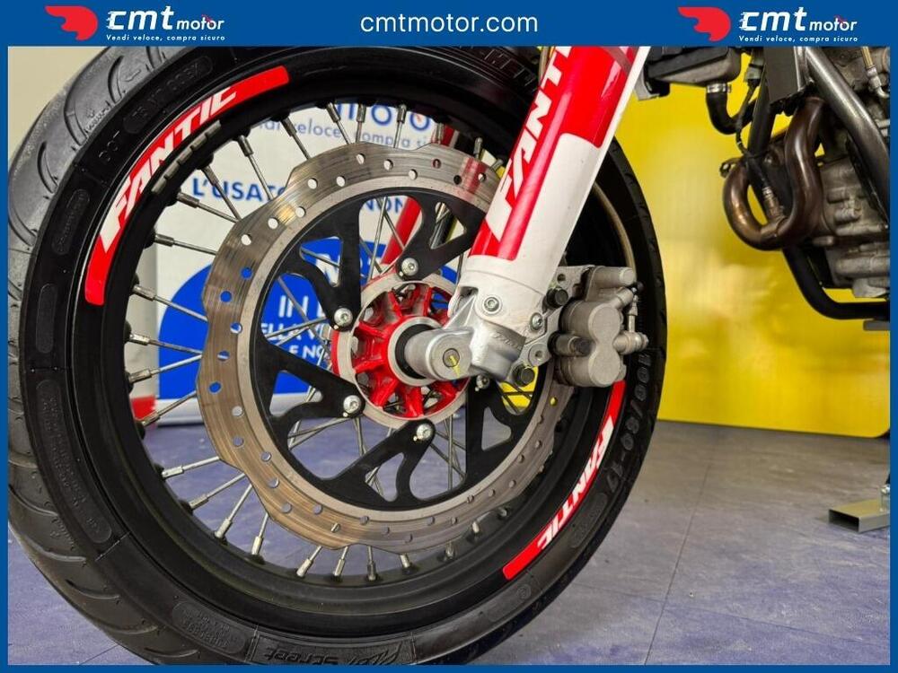 Fantic Motor XMF 125 Motard Performance 4T (2023 - 24) (5)