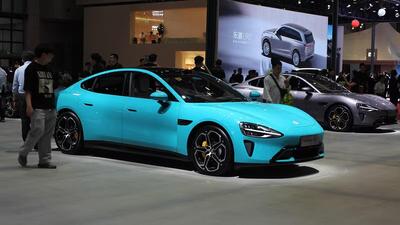 Xiaomi, possibile richiamo per 370.000 auto elettriche: rischio sicurezza alle maniglie delle porte