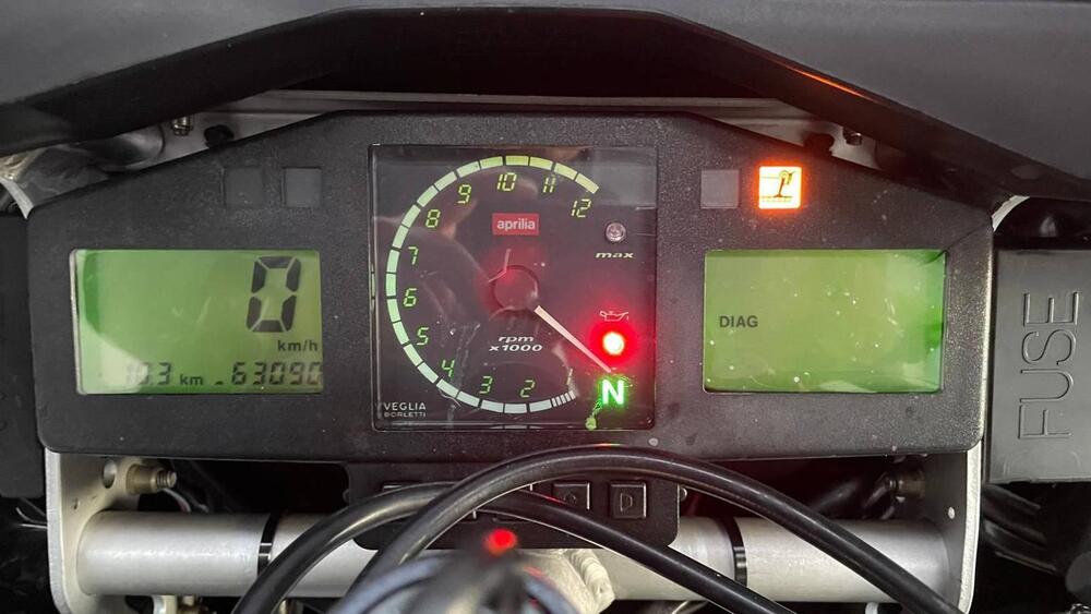 Aprilia RSV 1000 (2000 - 01) (14)