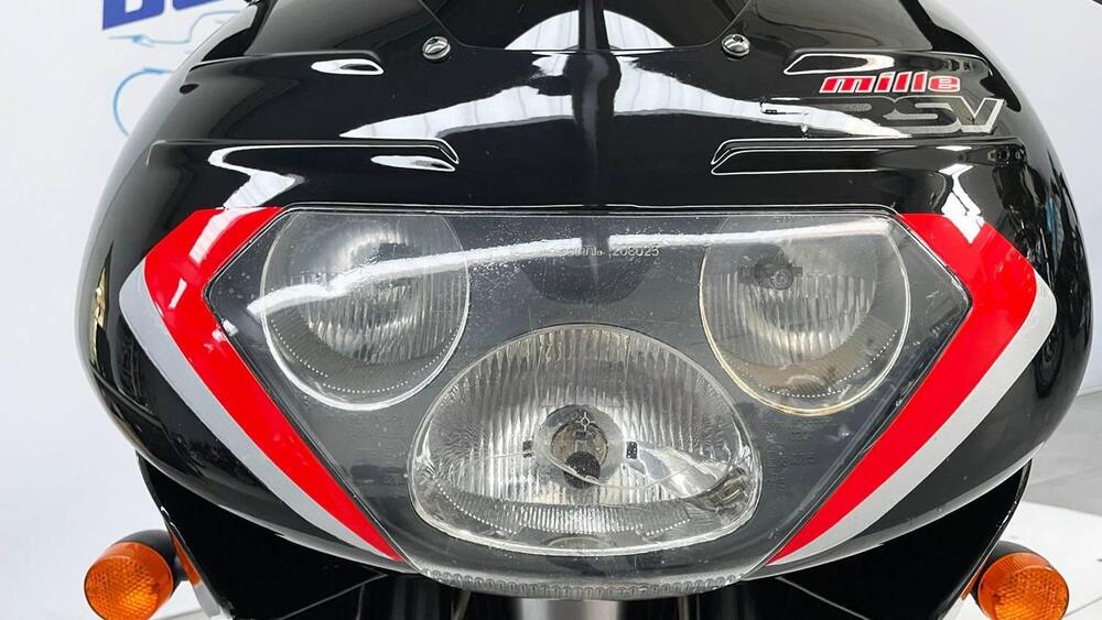 Aprilia RSV 1000 (2000 - 01) (15)