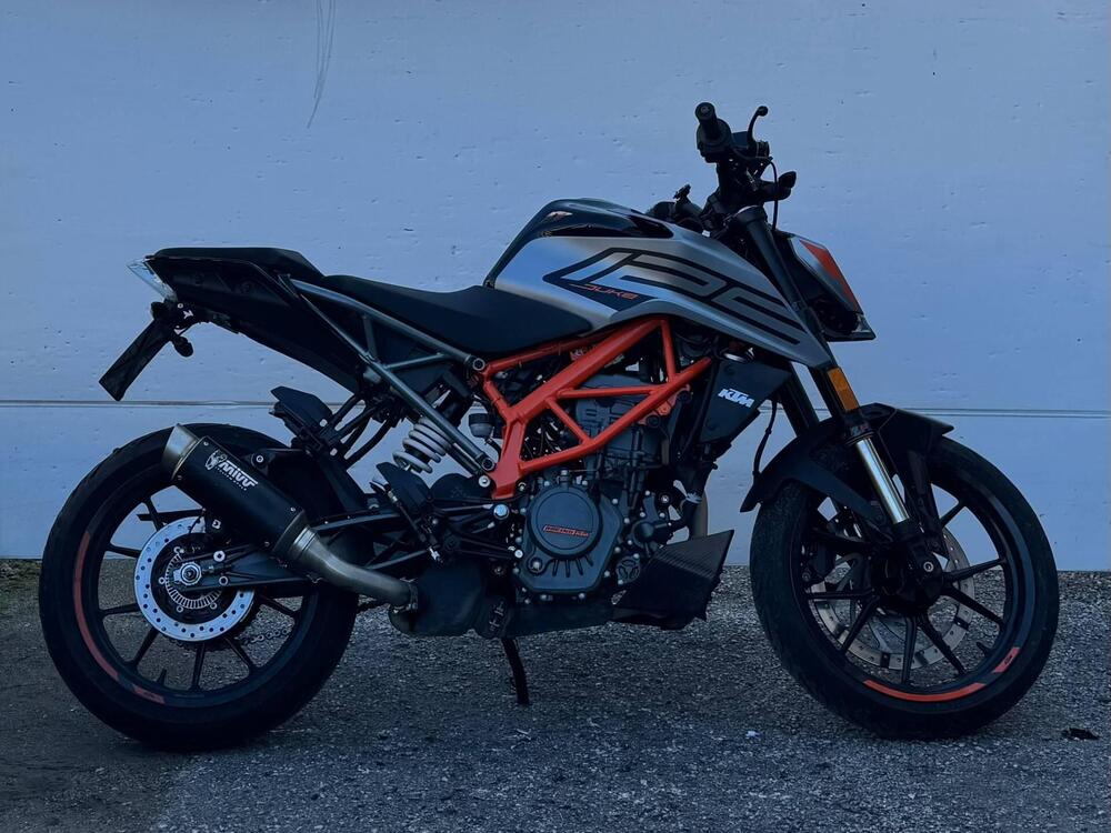 KTM 125 Duke (2021 - 23) (2)