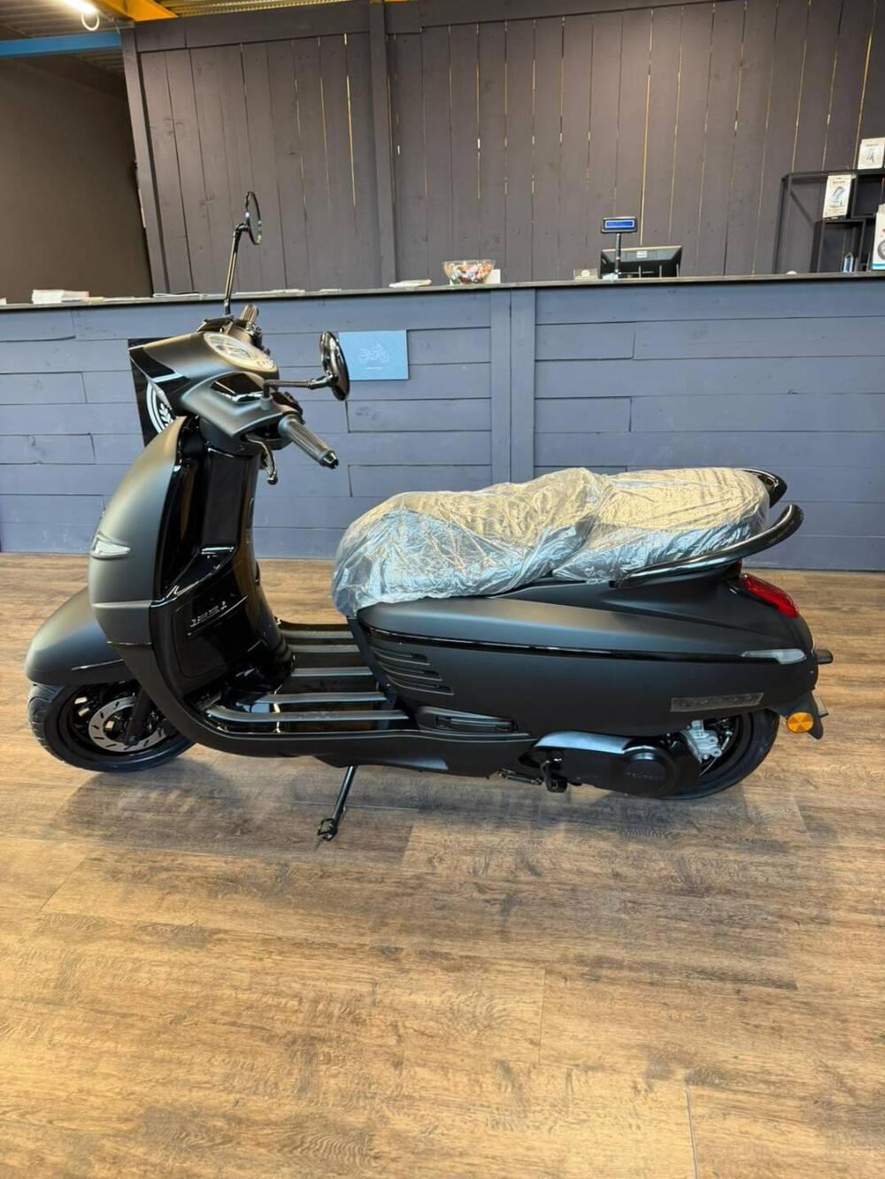 Peugeot Django 125 Classic Dark (2021 - 25) (3)