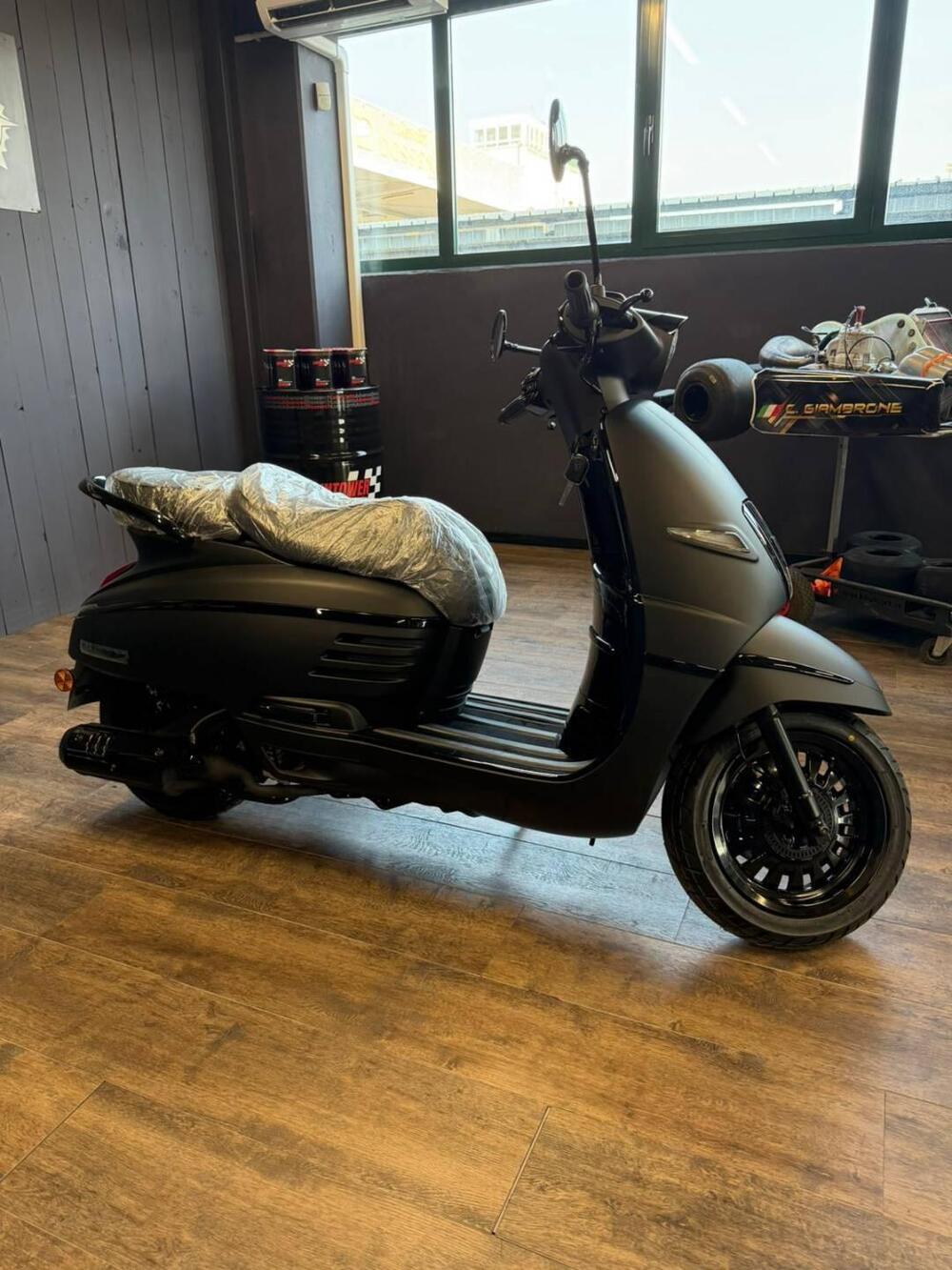 Peugeot Django 125 Classic Dark (2021 - 25) (2)