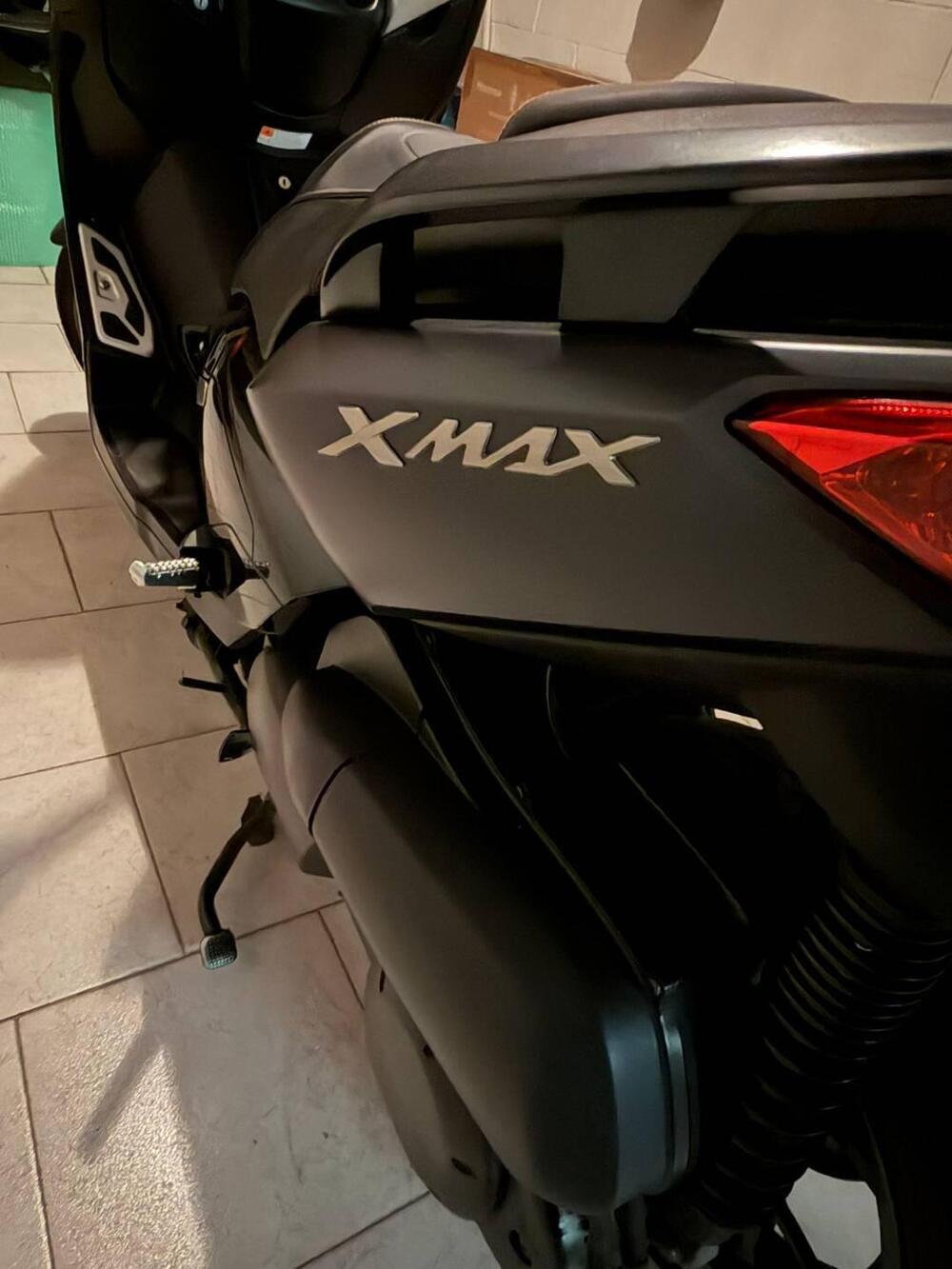 Yamaha X-Max 250 Iron Max ABS (2016) (3)