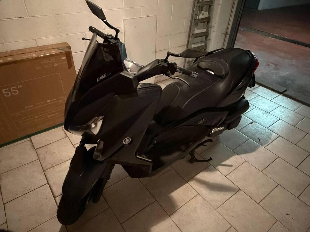 Yamaha X-Max 250 Iron Max ABS (2016) (5)