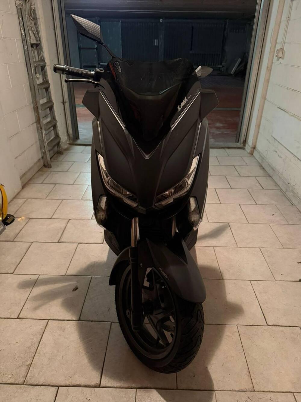 Yamaha X-Max 250 Iron Max ABS (2016)