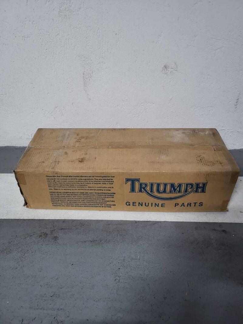 Scarichi ORIGINALI Triumph Bonneville T100 Carbs (4)