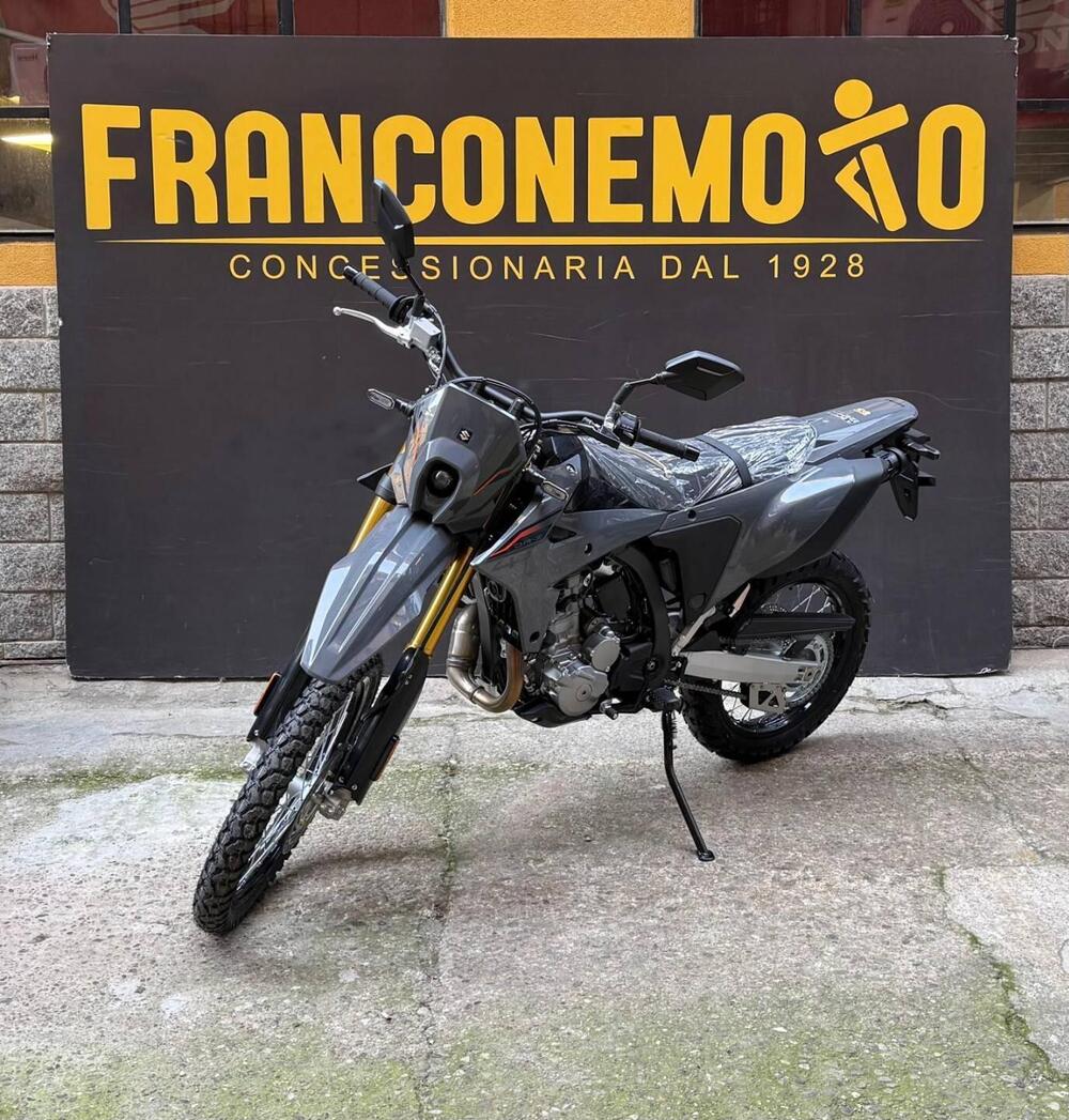 Suzuki DR-Z4S (2025 - 26) (2)