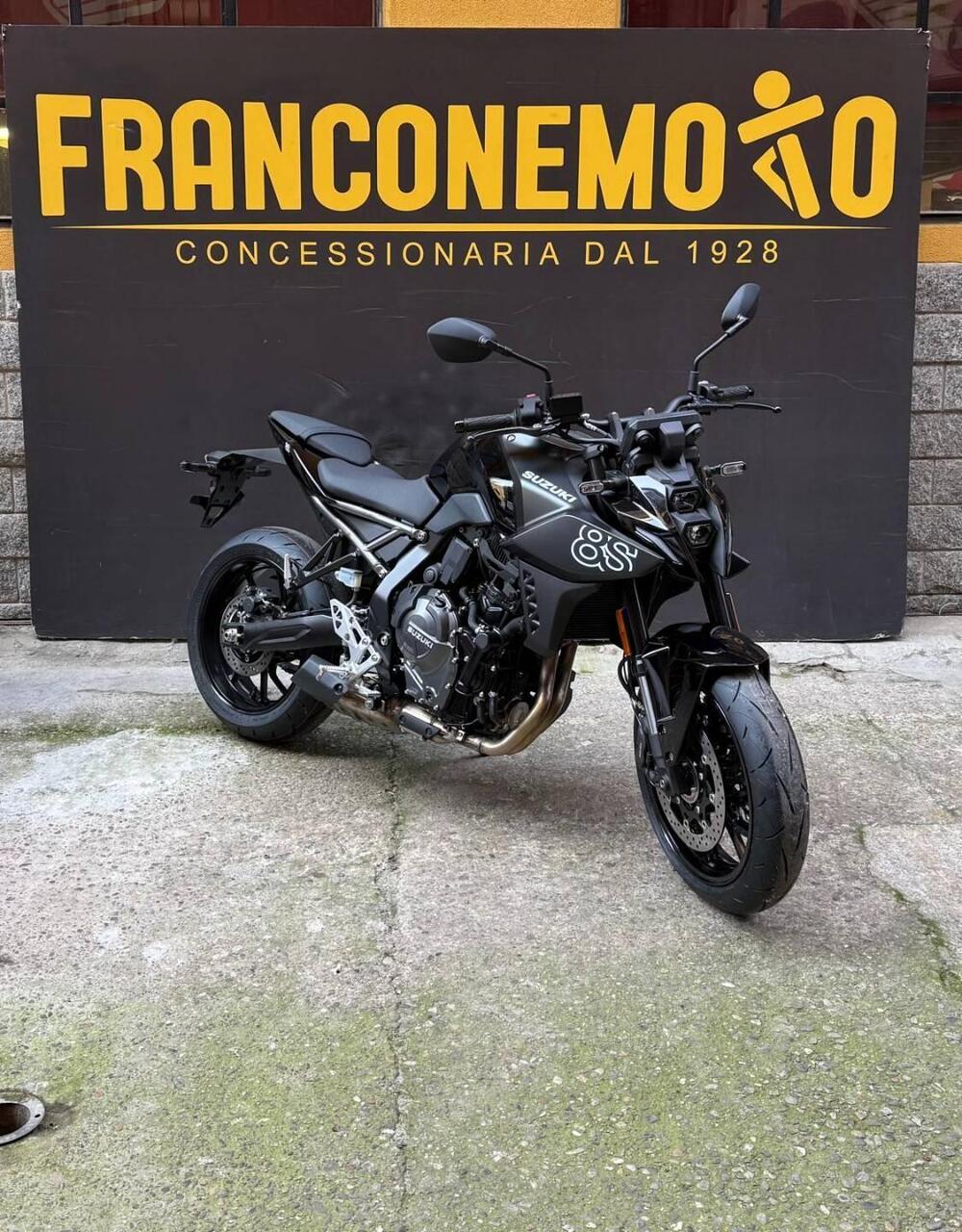 Suzuki GSX-8S (2025 - 26) (9)