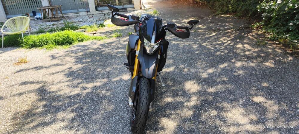 Aprilia Dorsoduro 900 (2017 - 20) (4)