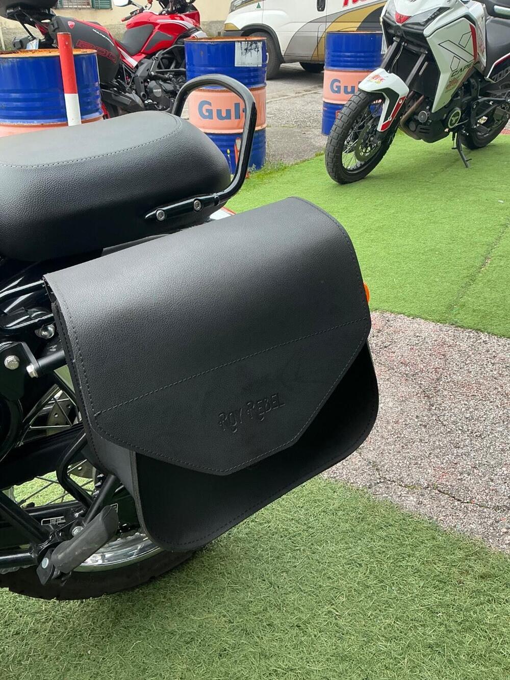 Royal Enfield Classic 350 (2021 - 26) (11)