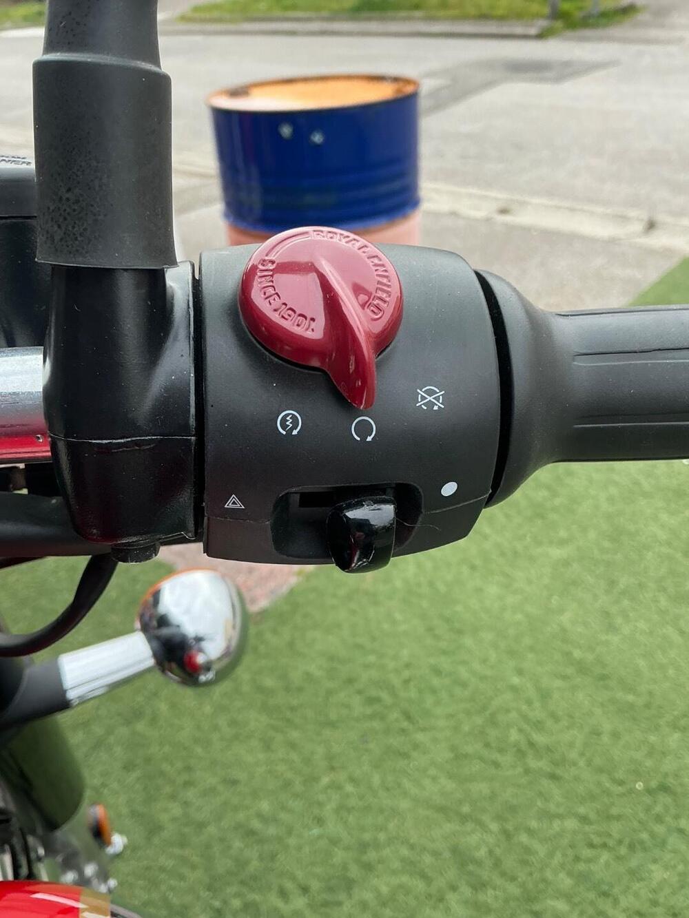 Royal Enfield Classic 350 (2021 - 26) (14)