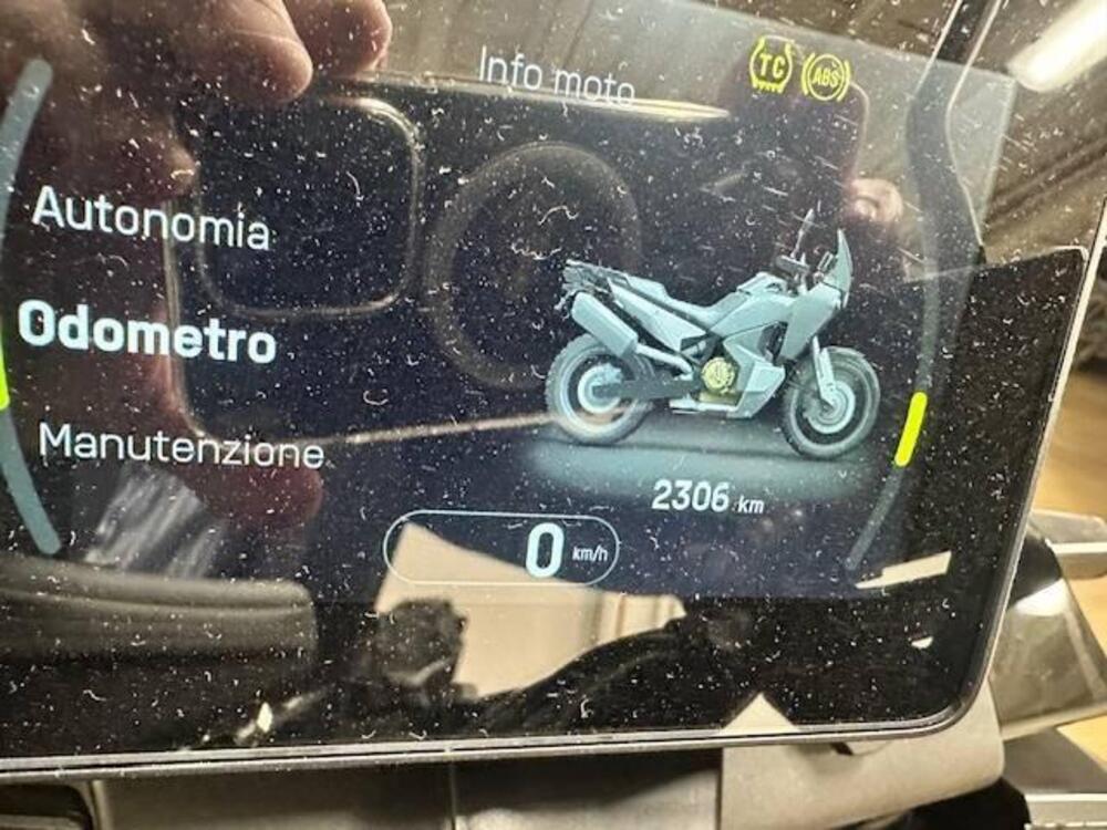 Husqvarna Norden 901 (2022 - 26) (2)