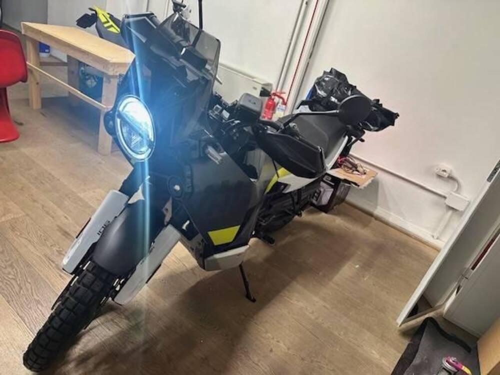 Husqvarna Norden 901 (2022 - 26) (5)