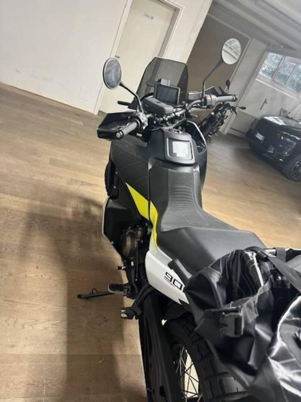 Husqvarna Norden 901 (2022 - 26) (7)