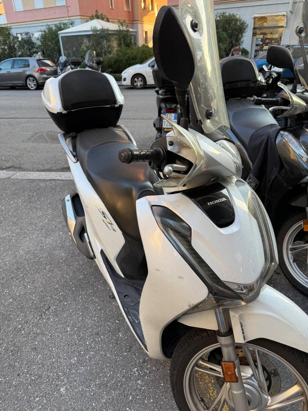 Honda SH 125i (2017 - 19) (2)