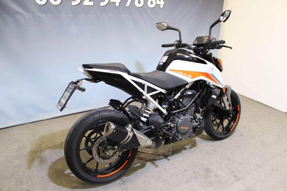 KTM 390 Duke (2021 - 23) (4)