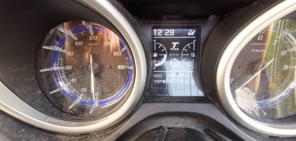 Yamaha T-Max 530 DX (2017 - 19) (3)
