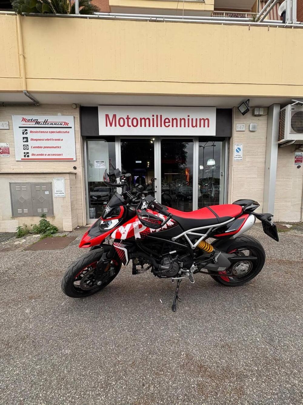 Ducati Hypermotard 950 RVE (2022 - 25) (2)