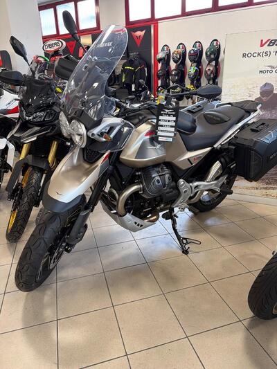 Moto Guzzi V85 TT Travel (2024 - 26) nuova