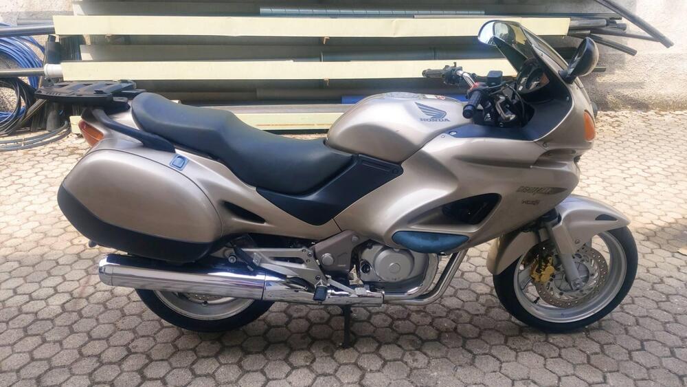 Honda Deauville 650 (1998 - 01) (6)