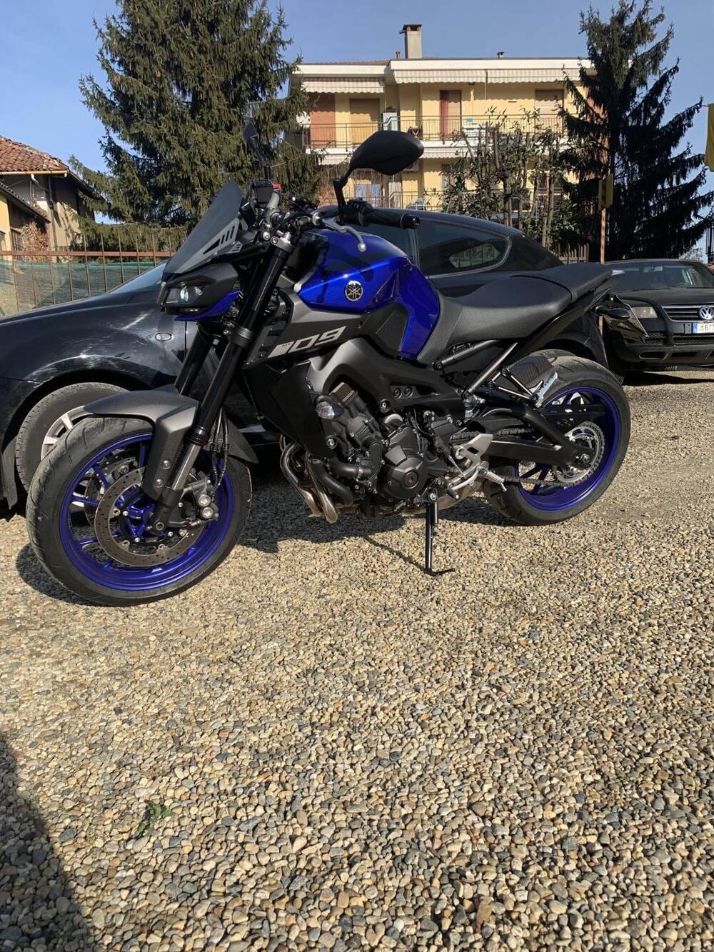 Yamaha MT-09 (2017 - 20) (2)