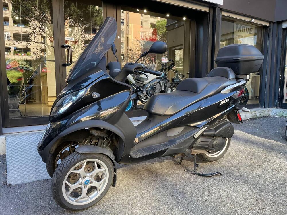 Piaggio Mp3 300 LT Yourban Sport (2017 - 19) (2)