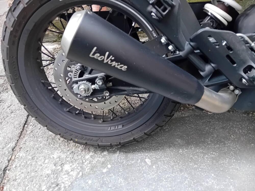 Husqvarna Svartpilen 401 (2021 - 23) (3)