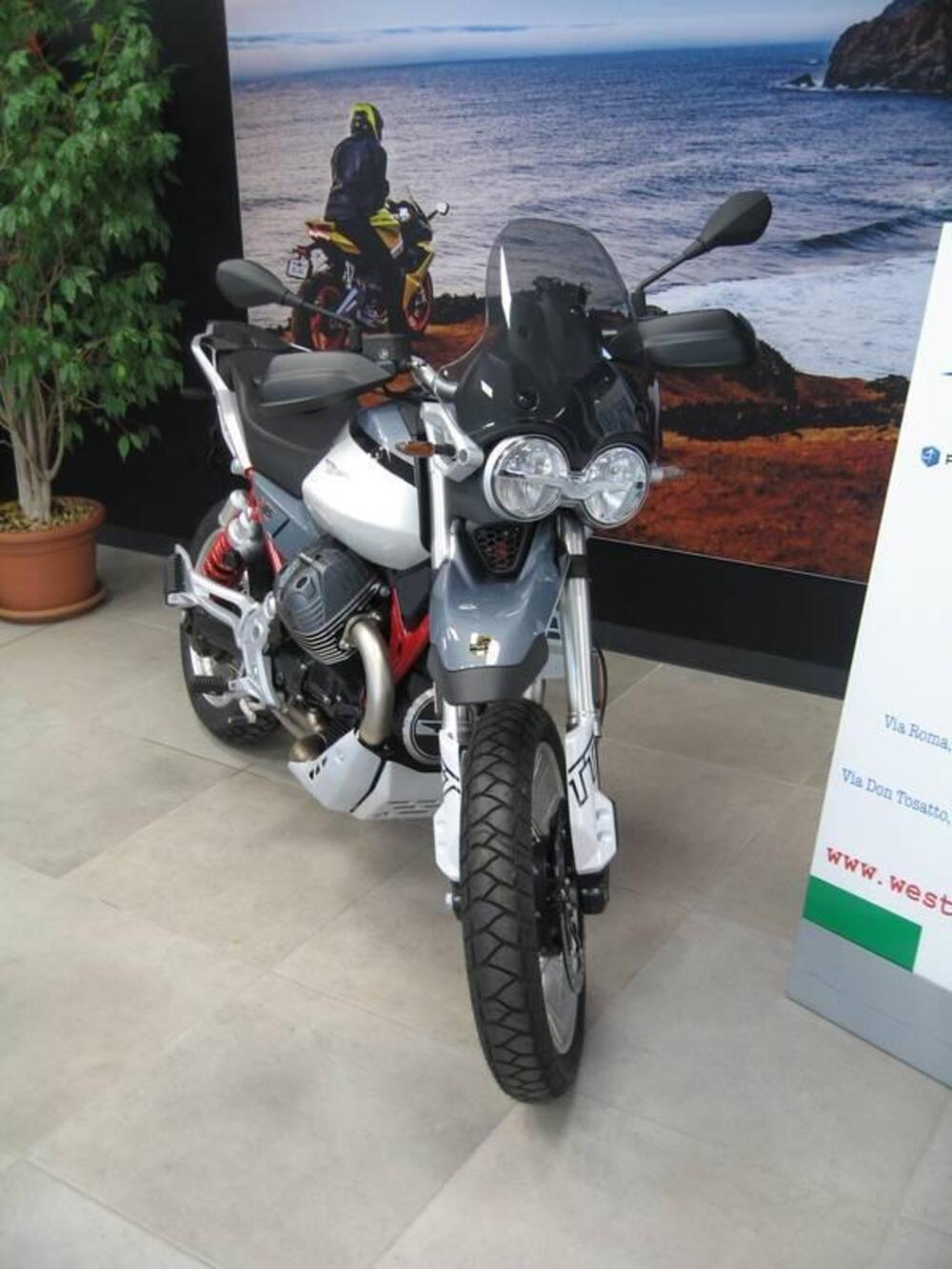 Moto Guzzi V85 TT (2024 - 26) (3)