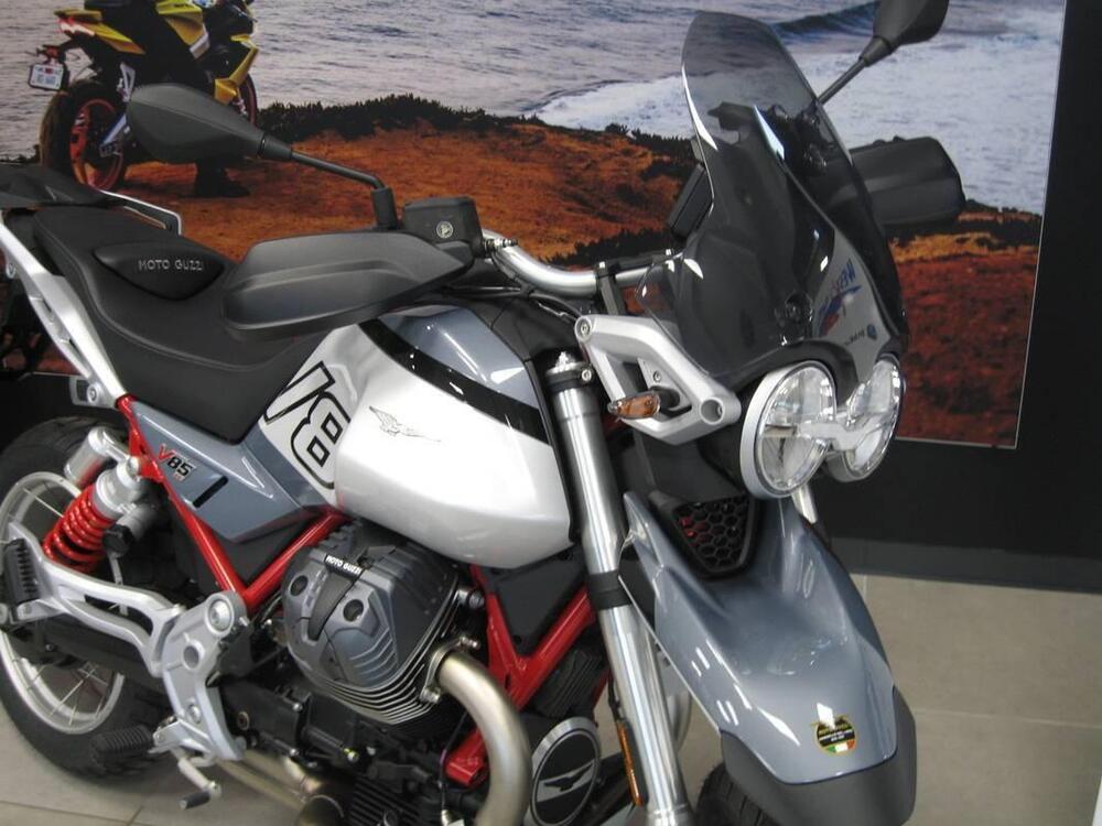 Moto Guzzi V85 TT (2024 - 26) (6)