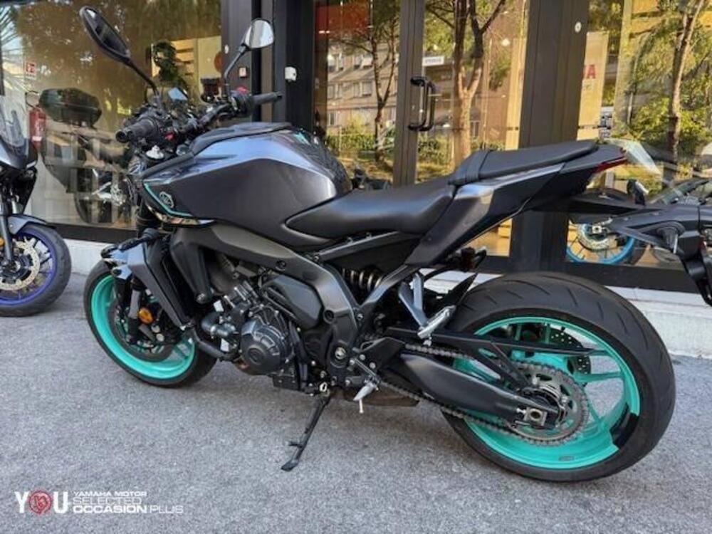 Yamaha MT-09 Y-AMT (2024 - 26) (8)