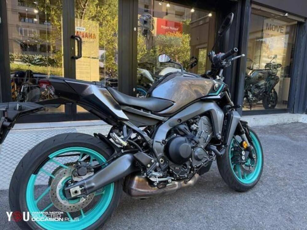 Yamaha MT-09 Y-AMT (2024 - 26) (4)