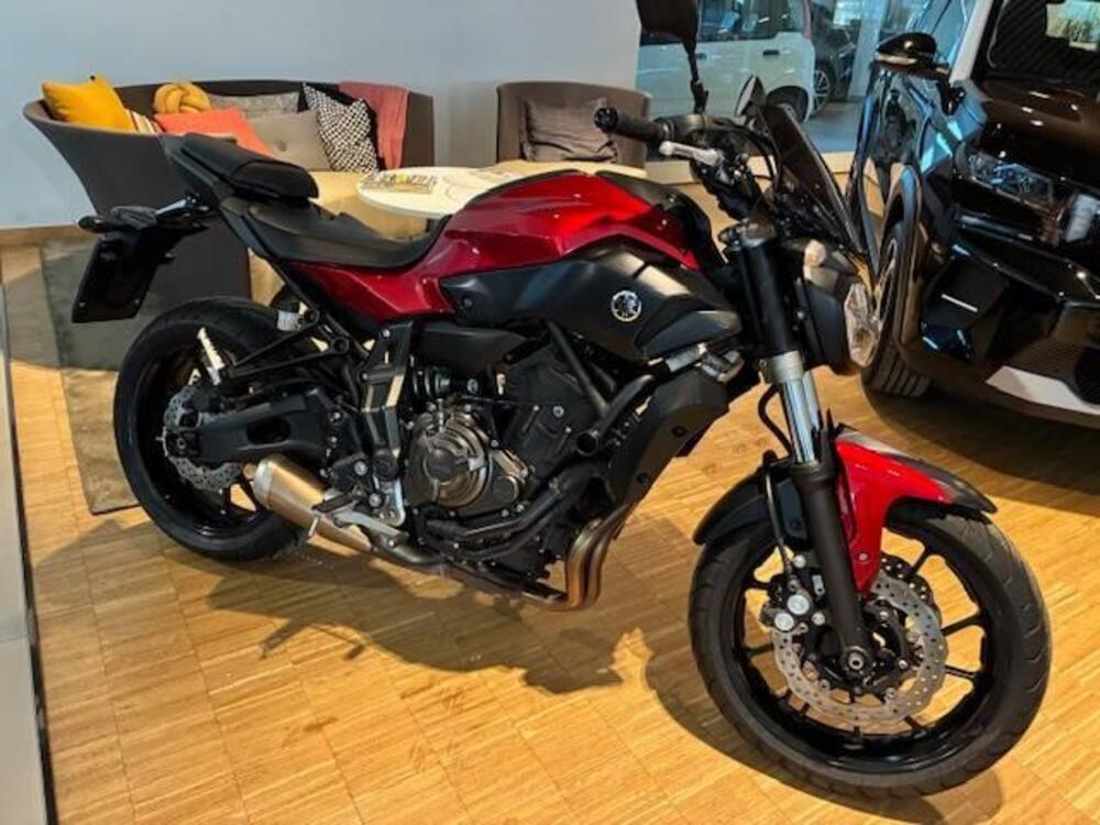 Yamaha MT-07 (2014 - 16) (2)