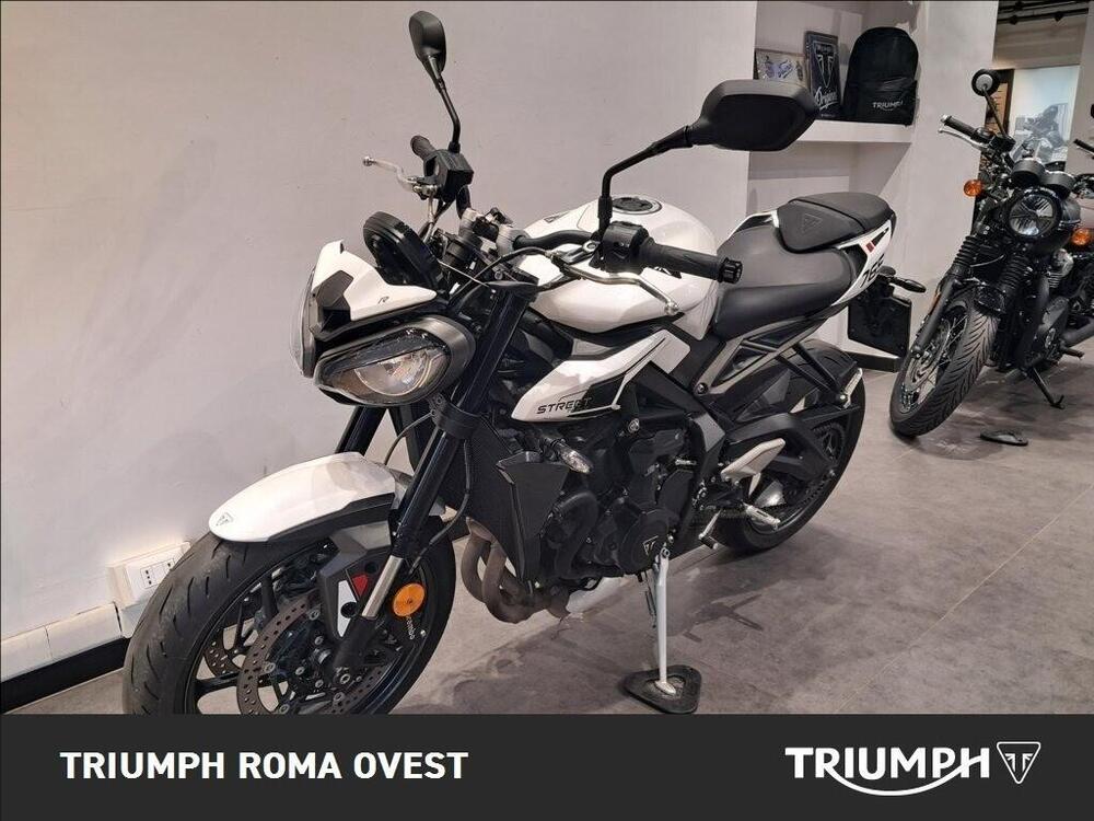 Triumph Street Triple 765 R (2023 - 26) (8)