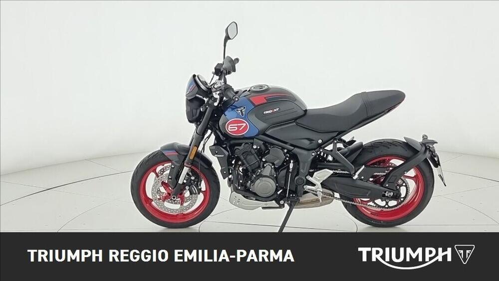 Triumph Trident 660 Triple Tribute Edition (2024) (7)