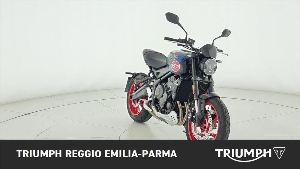 Triumph Trident 660 Triple Tribute Edition (2024) (4)