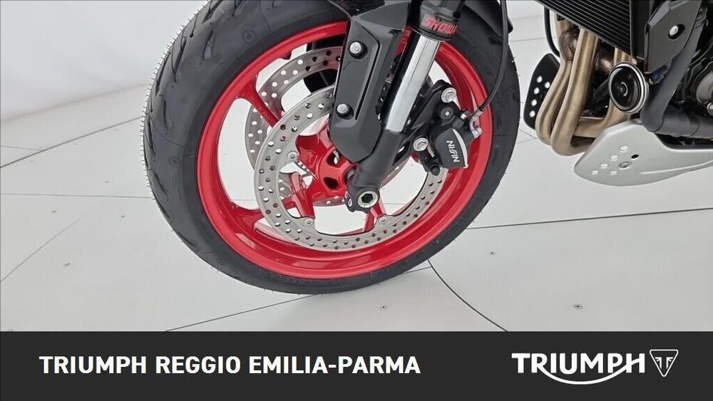 Triumph Trident 660 Triple Tribute Edition (2024) (22)