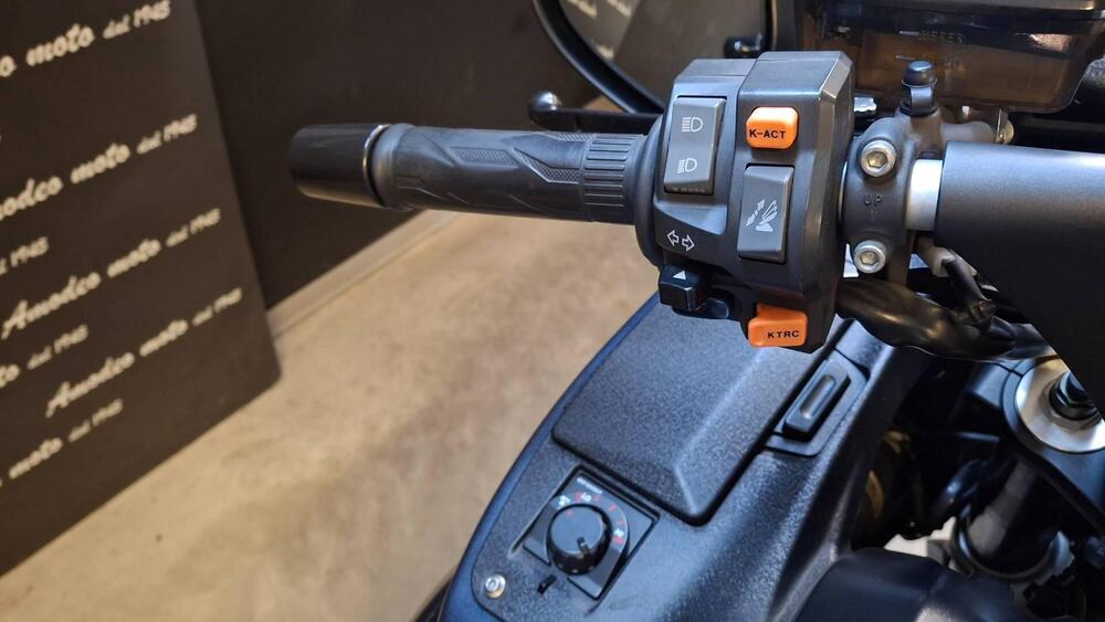 Kawasaki GTR 1400 ABS (2015 - 16) (5)