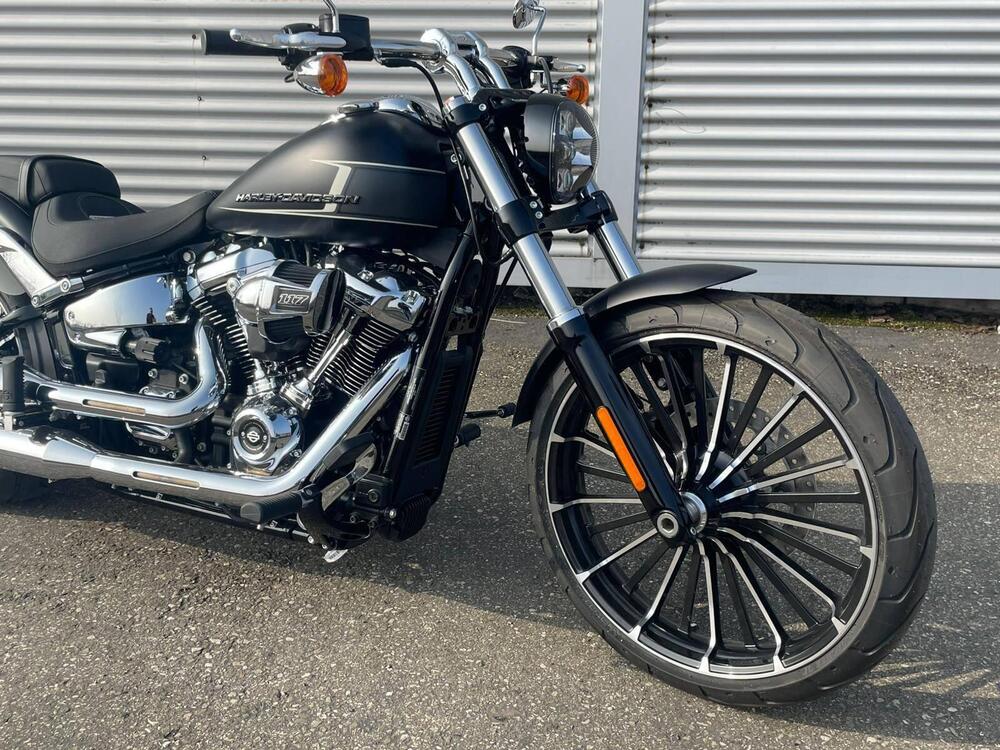 Harley-Davidson Breakout 117 (2025 - 26) (3)