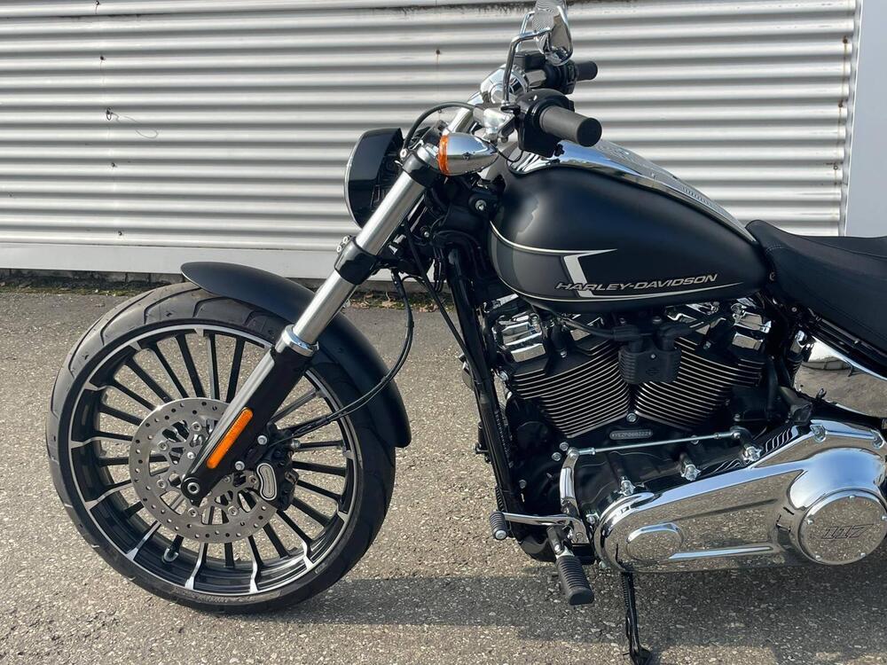Harley-Davidson Breakout 117 (2025 - 26) (12)