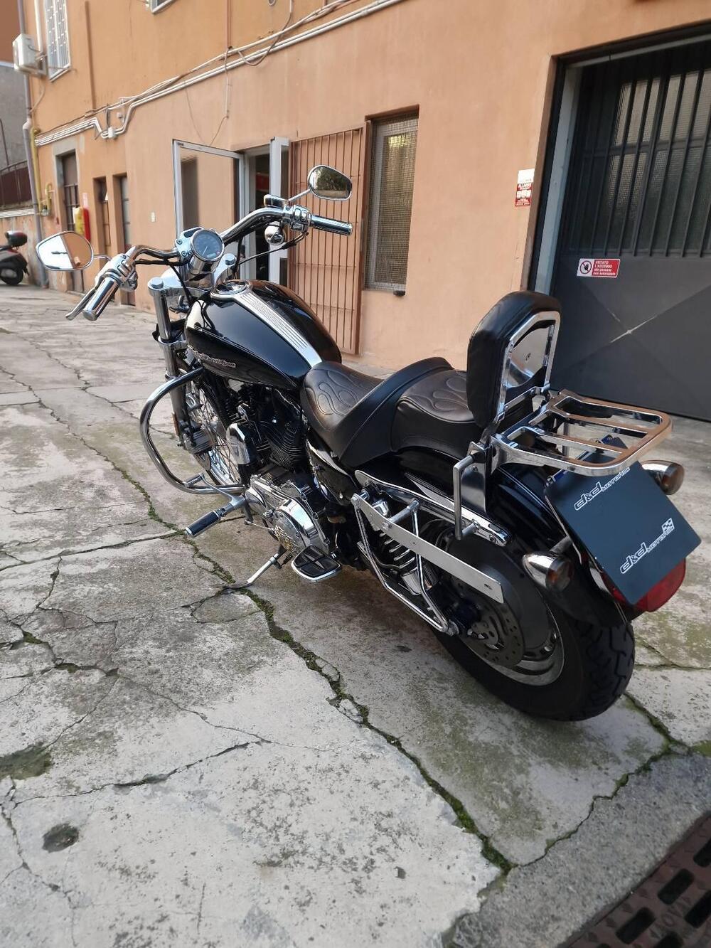 Harley-Davidson 1200 Custom (2007 - 13) - XL 1200C (6)