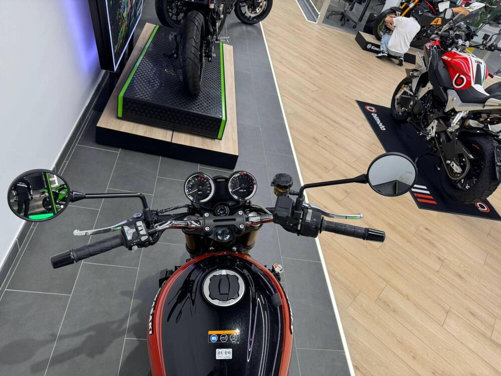 Kawasaki Z 900 RS SE (2026) (4)