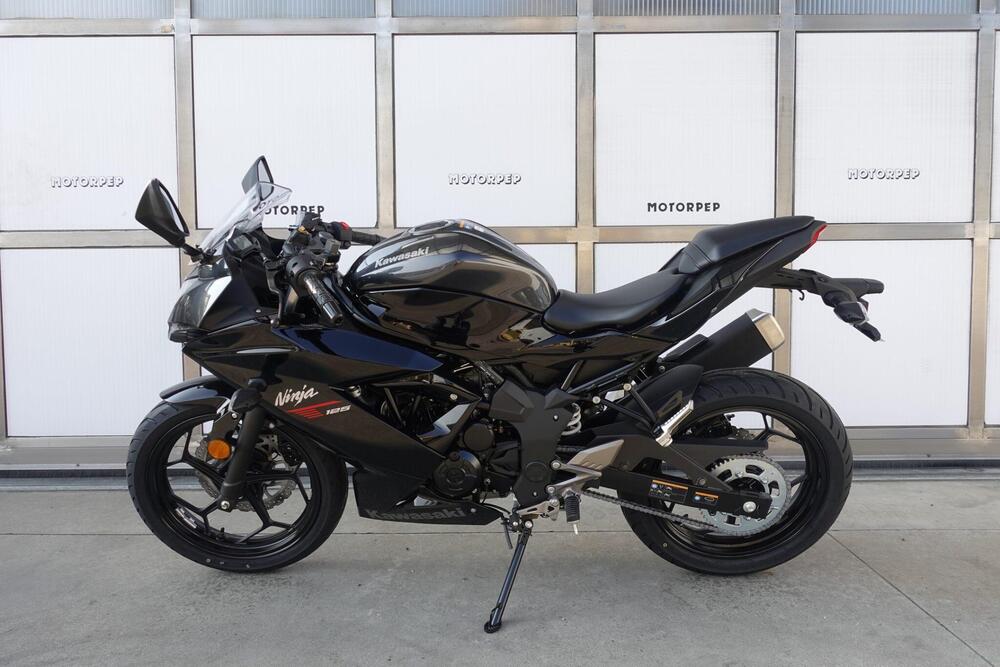 Kawasaki Ninja 125 (2025 - 26) (5)